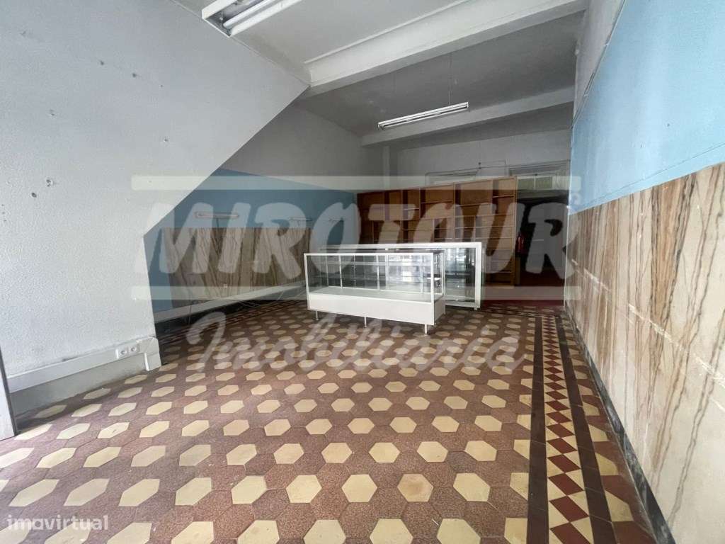 Loja situada em Santiago do Cacém-5