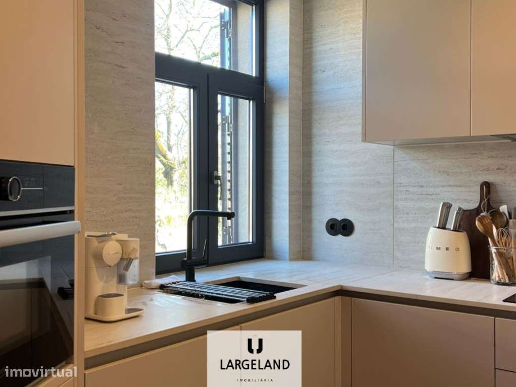 Moradia T1 - Fânzeres - Grande imagem: 4/10