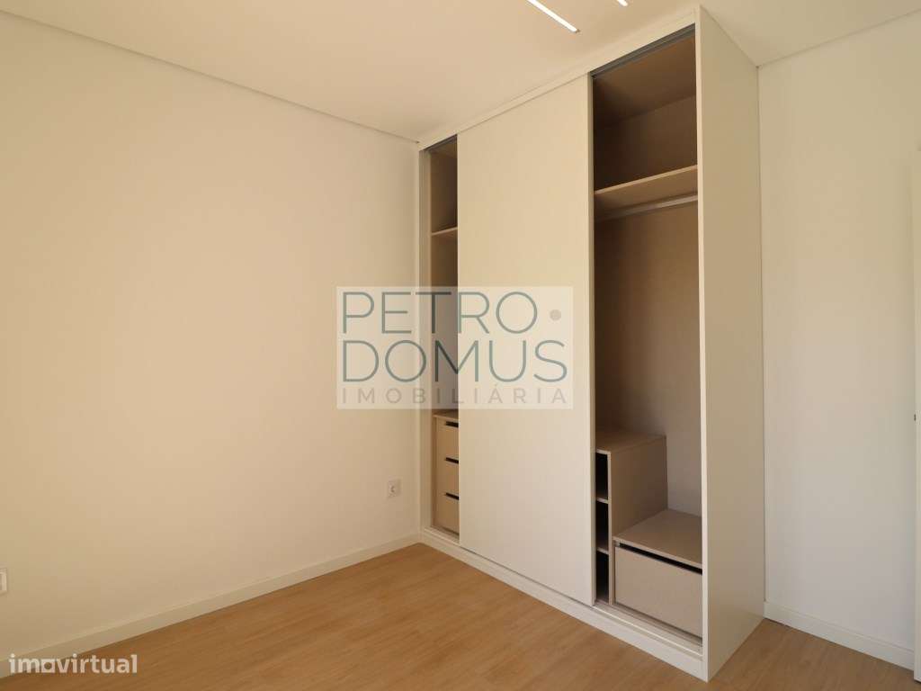 T2+1 EM PRÉDIO TOTALMENTE REMODELADO - ALMADA - VISTA CRISTO REI-18