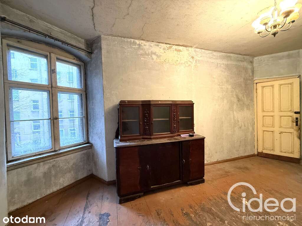 Centrum, balkon, 3 pokoje, 73,17m2, do remontu-6