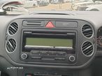Rama Ornament Grila Centrala Navigatie Radio CD Player Gura Aer Aerisire Ventilatie Bord Centrala Volkswagen Golf 6 Plus 2008 - 2014 [C3135] - 1