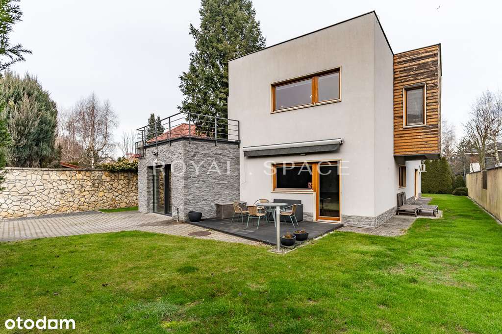 Przestronny dom z sauną i ogrodem!-0