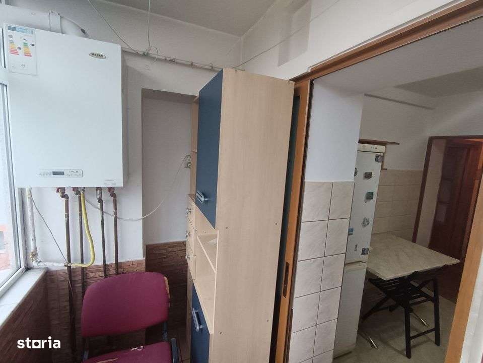 APARTAMENT 3 CAMERE, DECOMANDAT, ETAJ INTERMEDIAR CANTA, MOBILAT SI UT-13