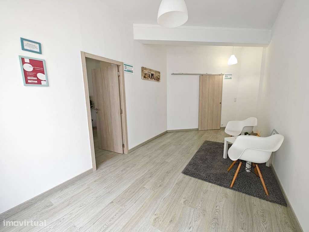 Espaço comercial no centro da cidade das Caldas da Rainha - Grande imagem: 2/18