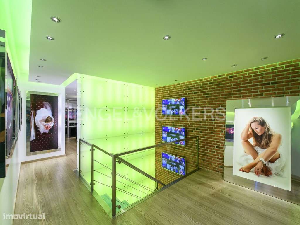 Loja em Carnide com dois pisos - Grande imagem: 5/18