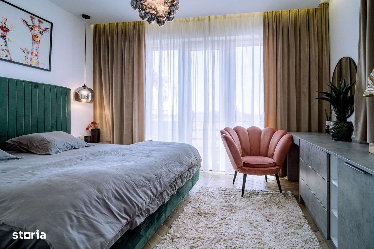 Penthouse 4 camere, ultracentral, Oradea. 800 000 E + TVA. Comision 0-17