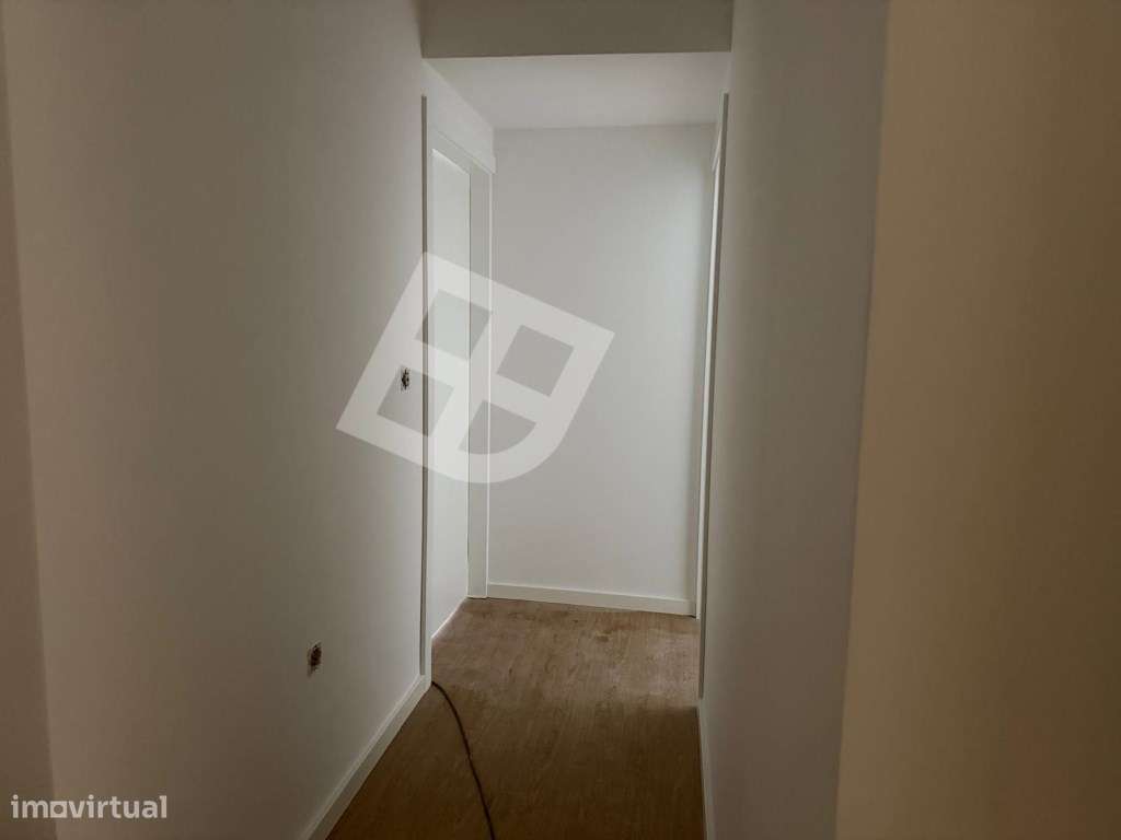 Apartamento T2+1 Dúplex c/ terraço - Pronto Habitar | Esgueira-18