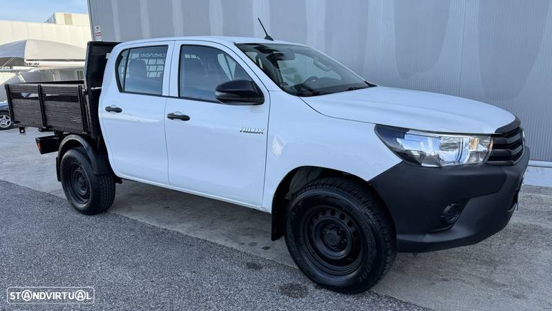 Toyota Hilux 2.4 D-4D 4X4 Cabine Dupla - 5