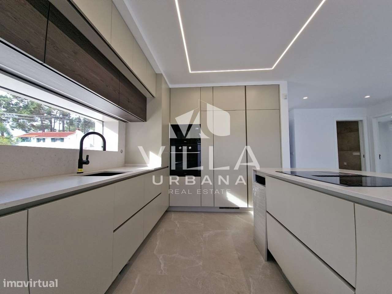 Moradia Isolada T4 com Piscina na Aroeira – A 5 Minutos da Praia da-20