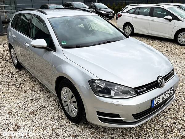 Volkswagen Golf - 6