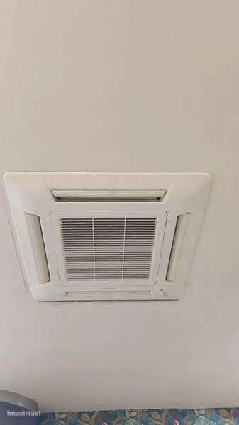 Venda - Salão de cabeleireiro + loja própria – centro de Braga – negoc - Grande imagem: 4/10