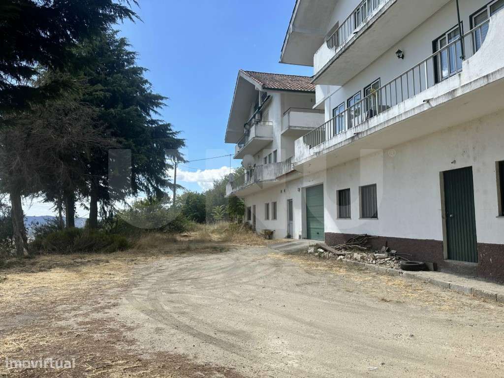 Venda Conjunta: Apartamento T2 com Garagem + Lote de Terreno (3050m...-32