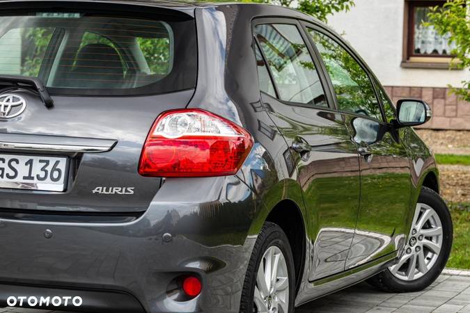 Toyota Auris 1.6 Premium - 15