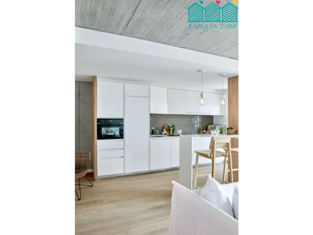 Apartamento T1 com Lugar de Garagem na Praia da Barra - Grande imagem: 5/23