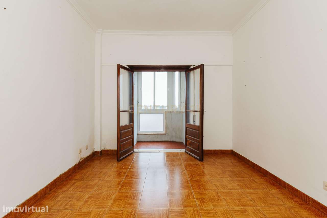 Apartamento T2 Queijas - Grande imagem: 2/20