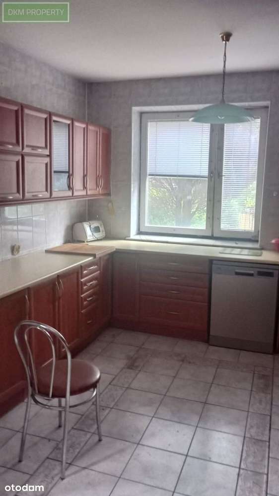 Duży dom z potencjałem w cichej okolicy Ujazd 97-2 - Pełny obrazek: 4/12