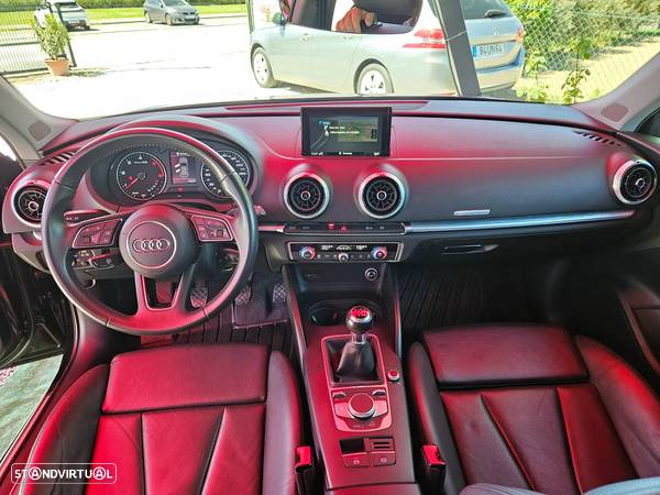 Audi A3 Sportback 1.6 TDI Sport - 12