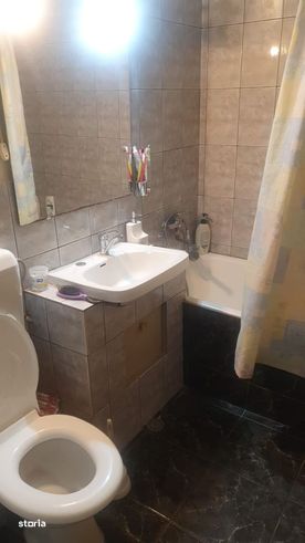 Apartament de 3 camere zona TRIAJ,