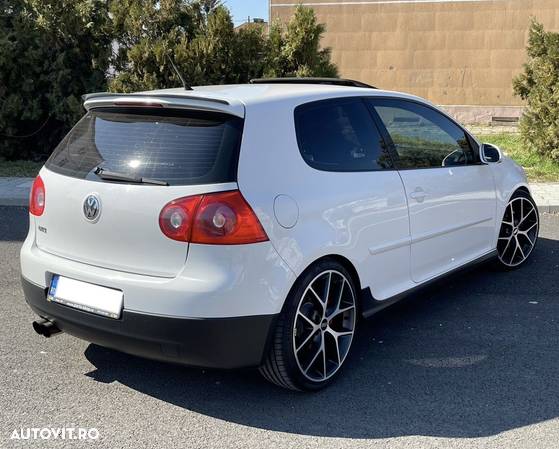 Volkswagen Golf 2.0FSI GTI DSG - 15