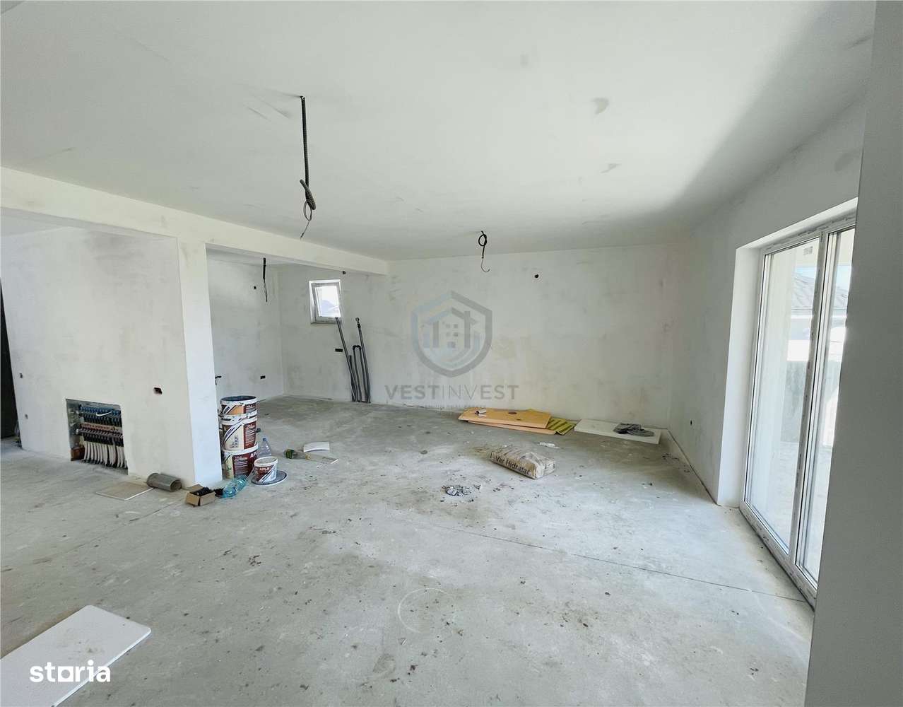 Casa P semifinisata în comuna Paleu - Imagine principală: 5/14