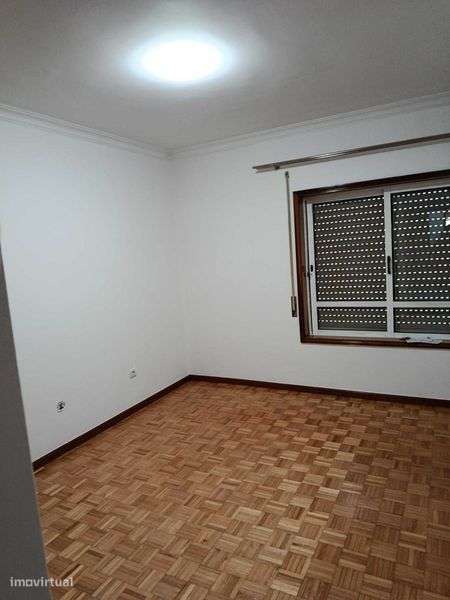 T 2   ARRENDA-SE  Maia Centro - Grande imagem: 5/7