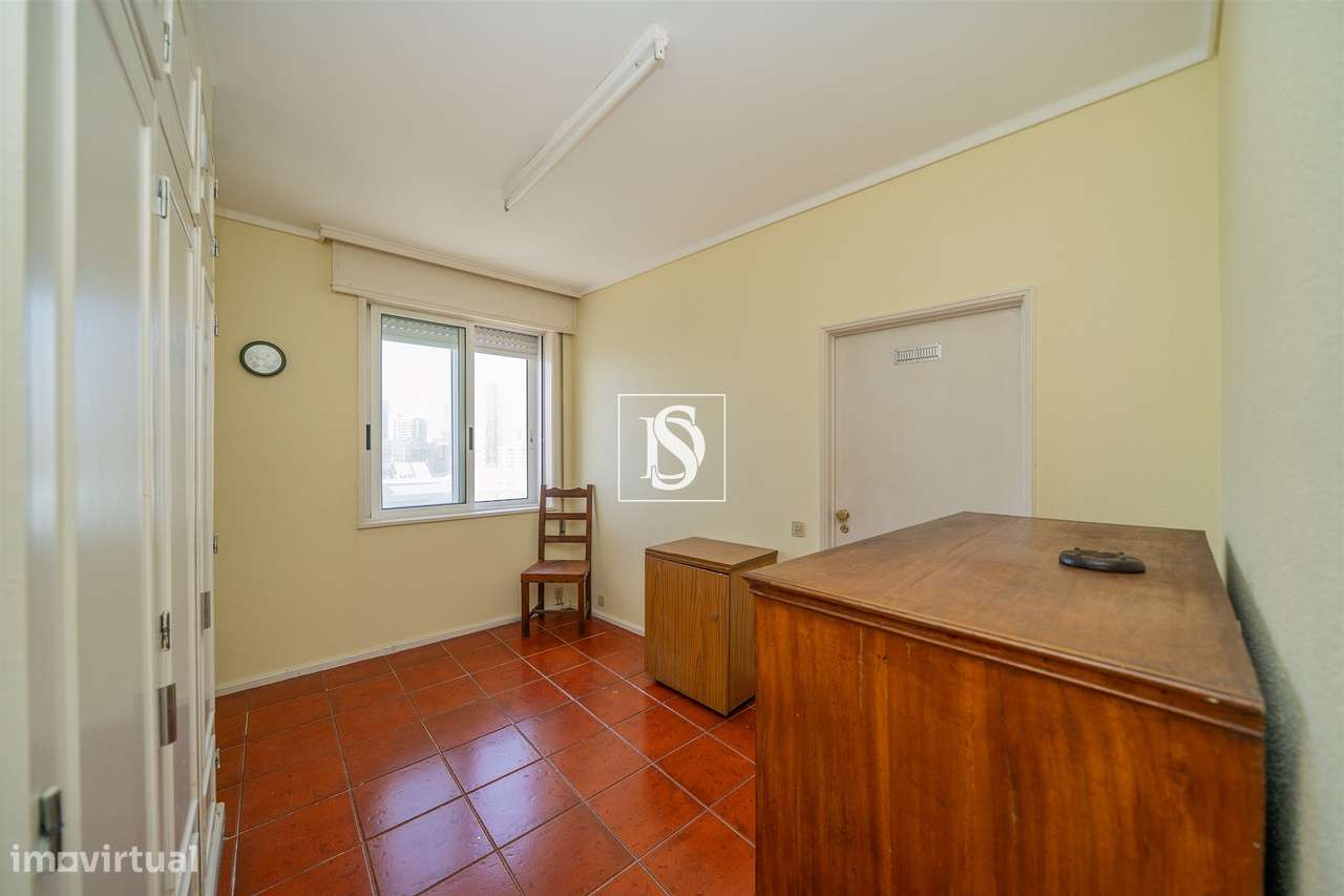 Póvoa de Varzim | Propriedade de Exceção na Primeira Linha de Mar-26