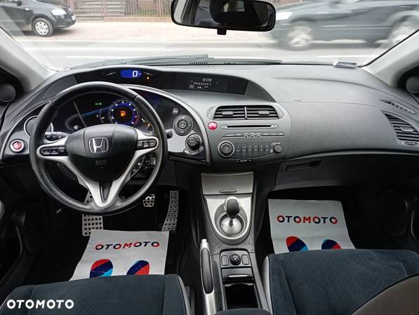 Honda Civic 1.8 Comfort - 8