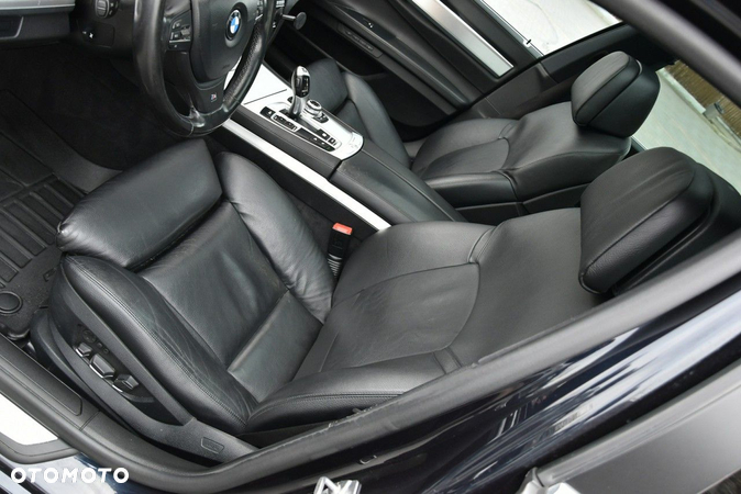 BMW Seria 7 740d xDrive - 26