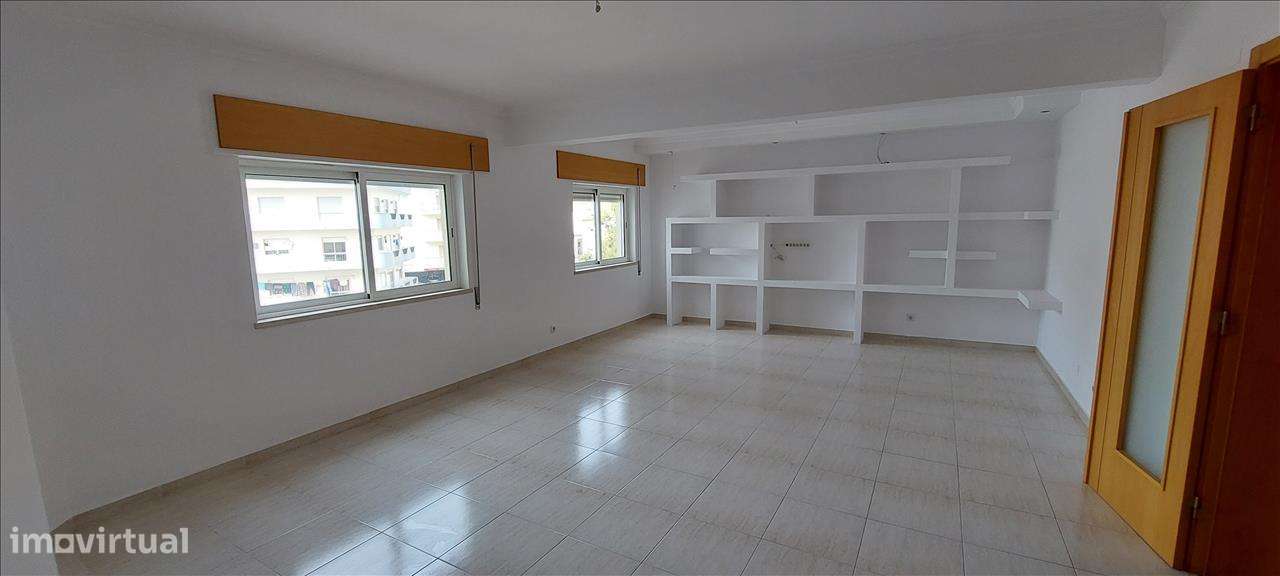 Apartamento em Azambuja, Azambuja - Grande imagem: 4/16