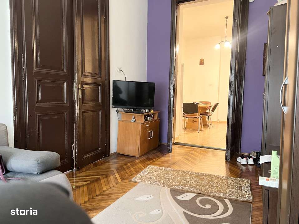 Apartament 4 camere, 120mp utili, cladire istorica, parter -   Central - Imagine principală: 3/11