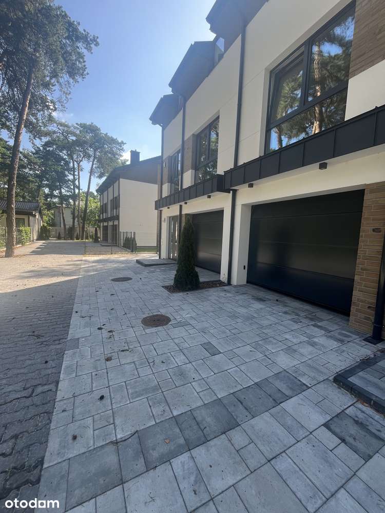 Segment w centrum- Józefów zachodni, do PKP 850 m-3