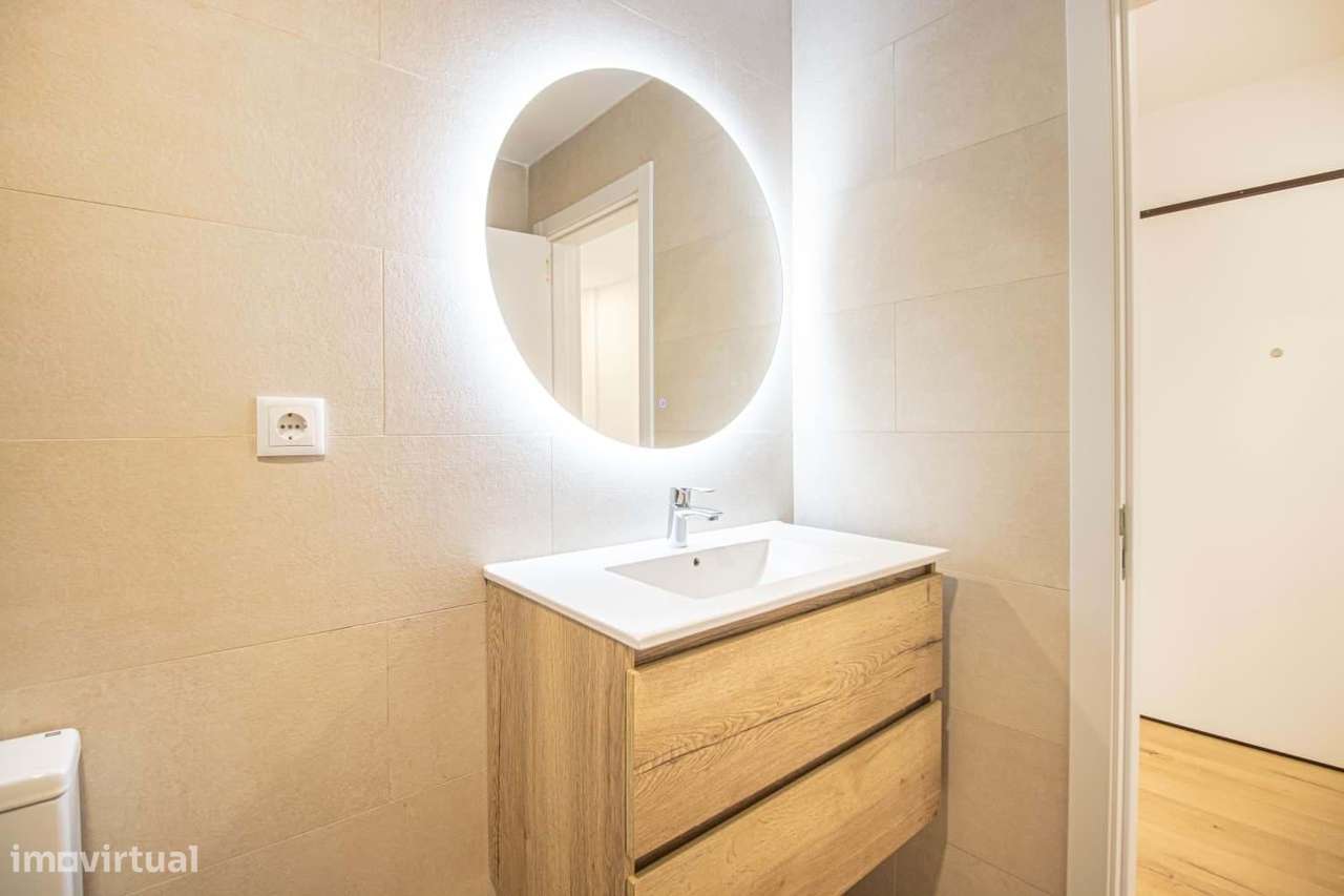 Onde o Seu Próximo Capítulo Começa – Apartamento T2 com Suíte | Rincho-12