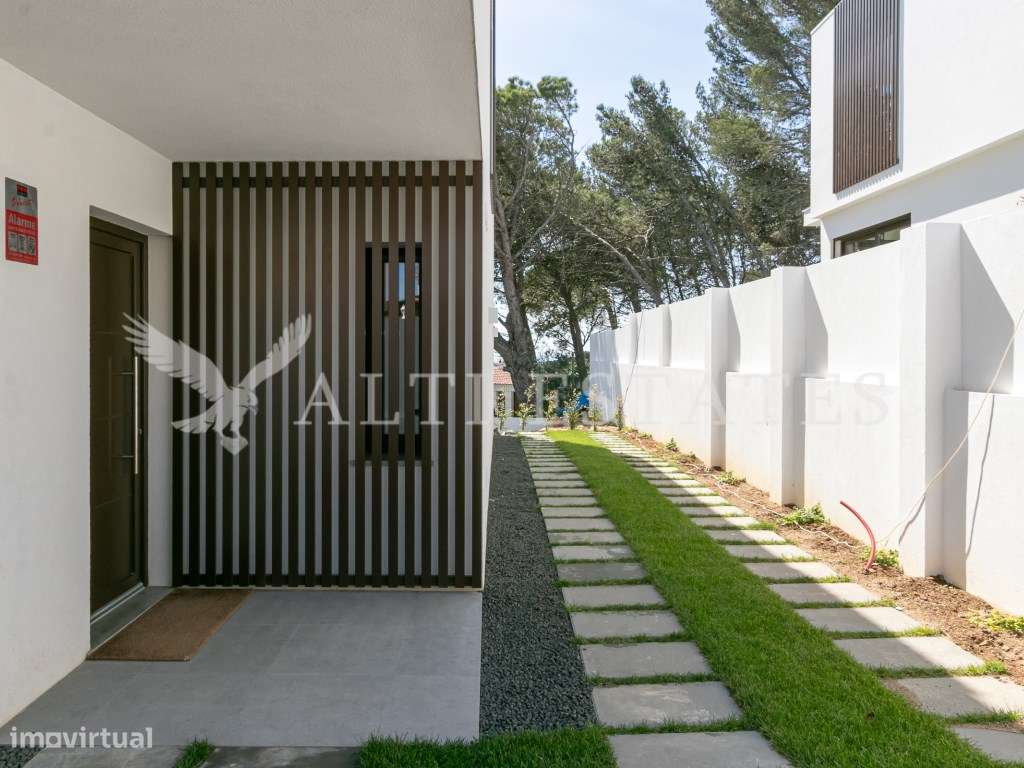 Moradia moderna T3+1 recém-construída em Murches-47