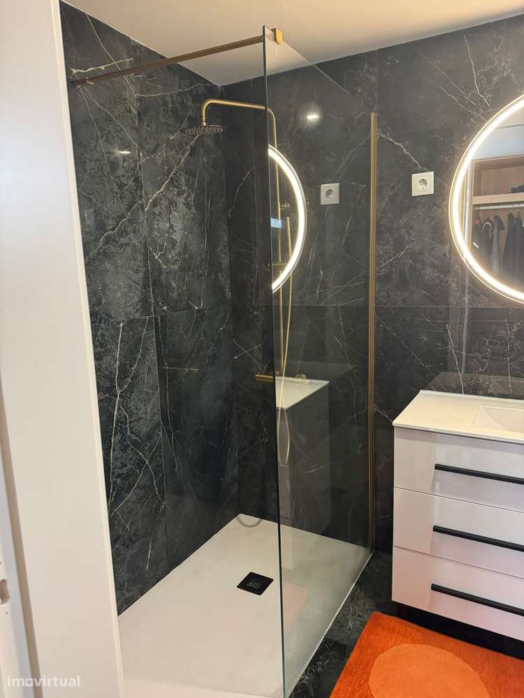 Moradia T3 individual Nova em Rebordões-21