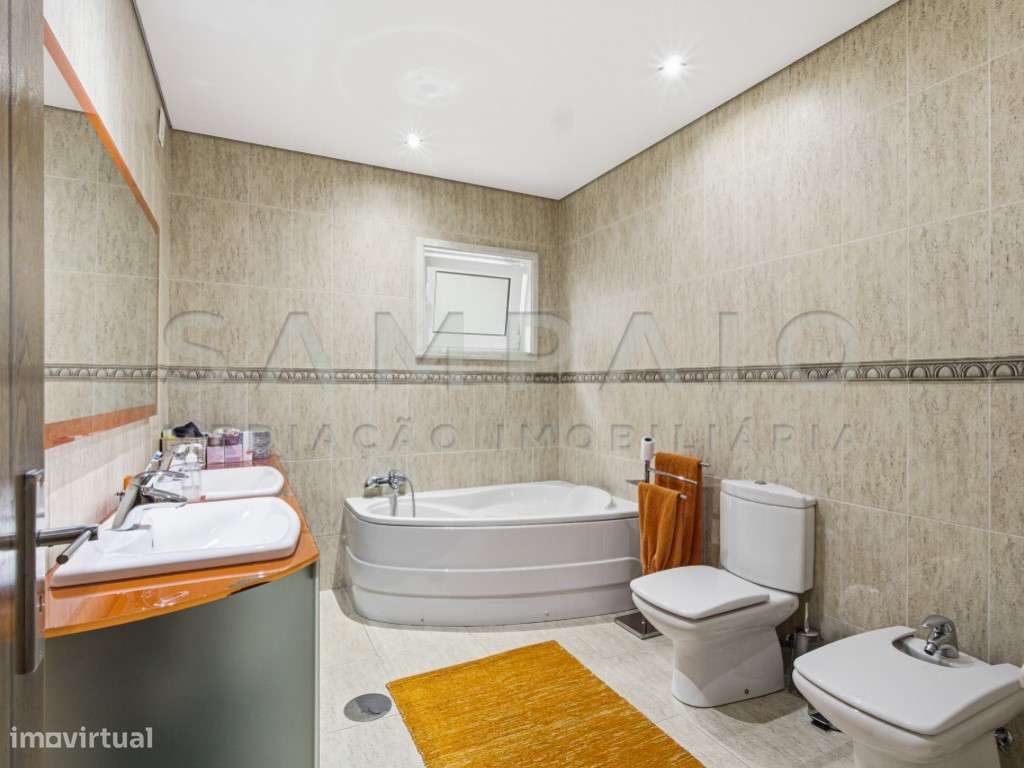 Moradia T4 - Jovim!-18