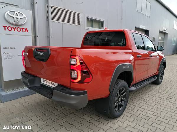 Toyota Hilux 2.8D 204CP 4x4 Double Cab AT Invincible - 6