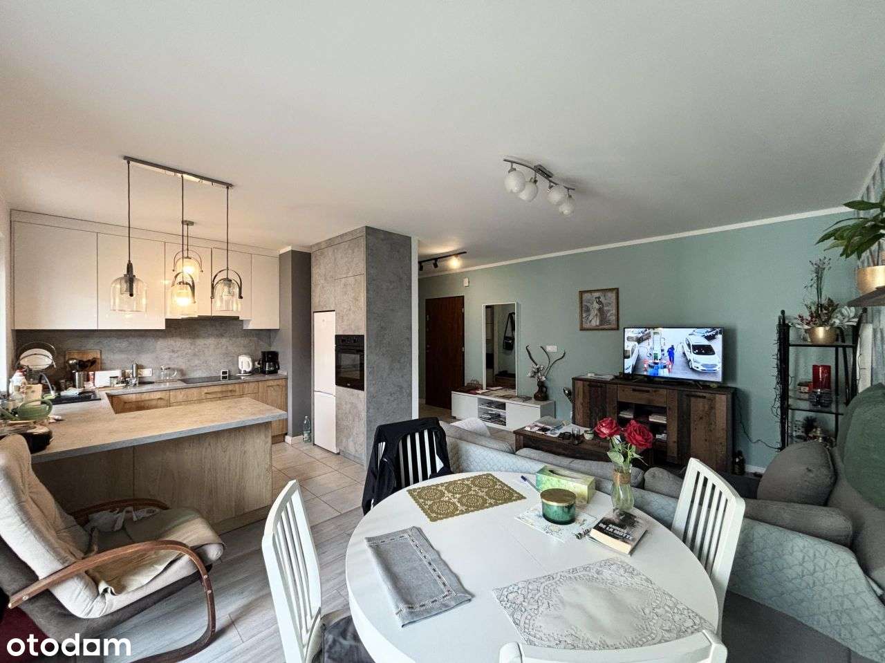 |Jagodno|Komedy|2 Pokoje|Balkon|Garaż|-0