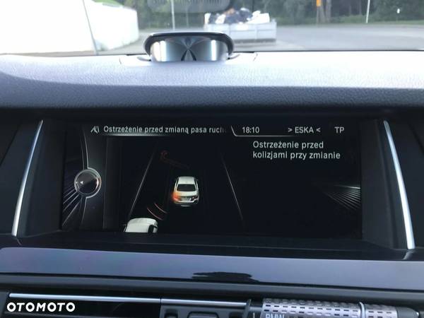 BMW Seria 5 530d xDrive - 17