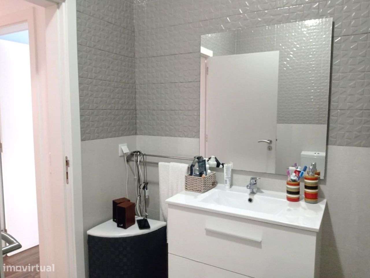 Moradia T3+1 no centro de Pataias-25