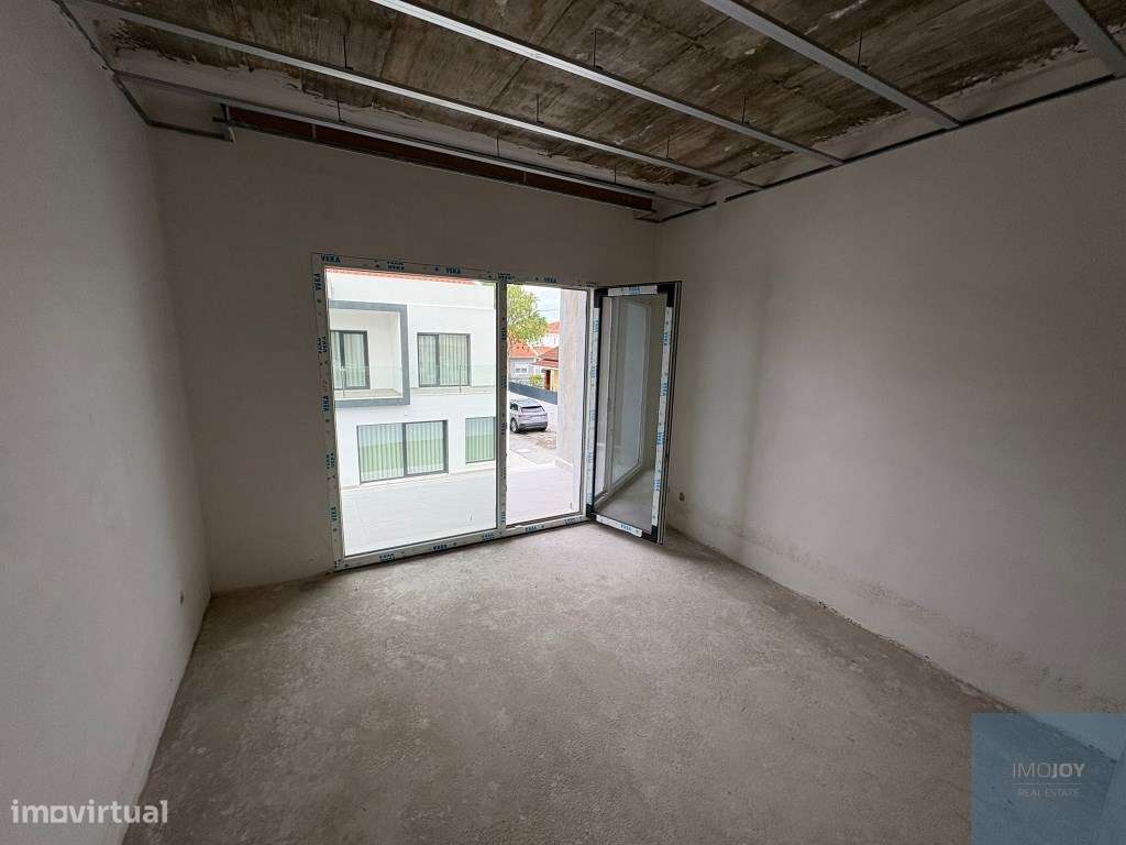 Moradia T3+1 na Abóboda-11