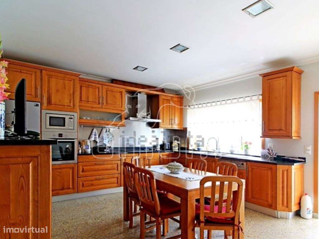 Moradia T5 na Areosa - Grande imagem: 3/9