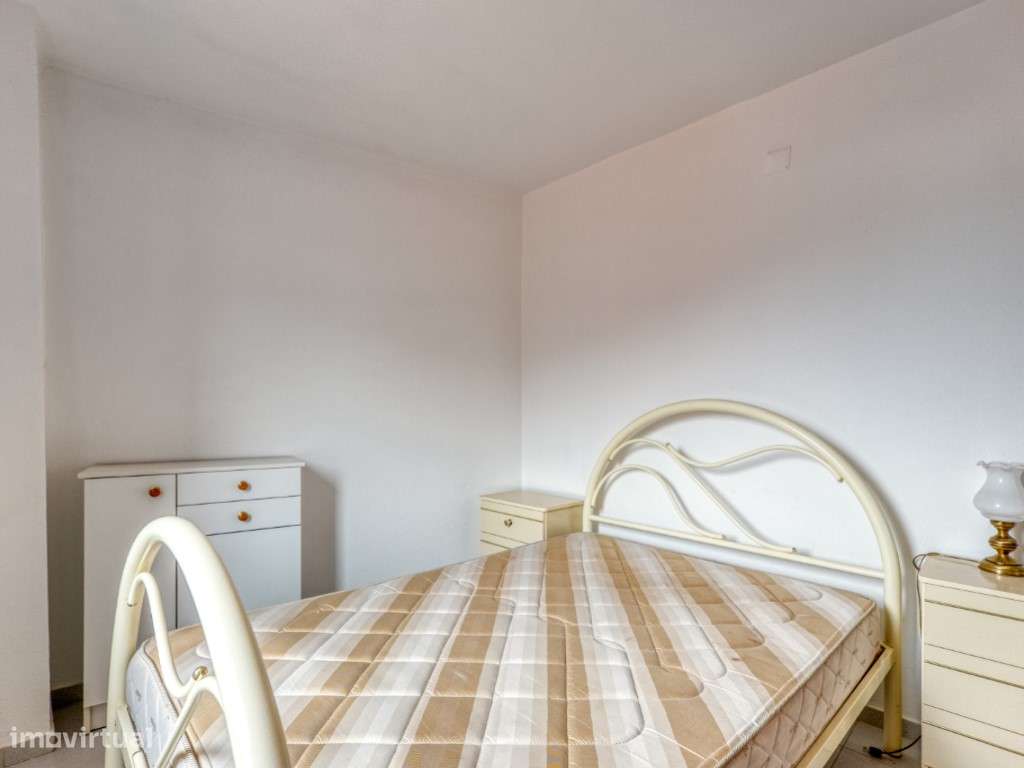 Moradia T4 com Quintal e Terraço, a Apenas 4 Minutos do Centro da V...-21