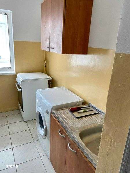 Inchiriez apartament 2 camere conf 1 Ploiesti zona caraiman - Imagine principală: 4/8