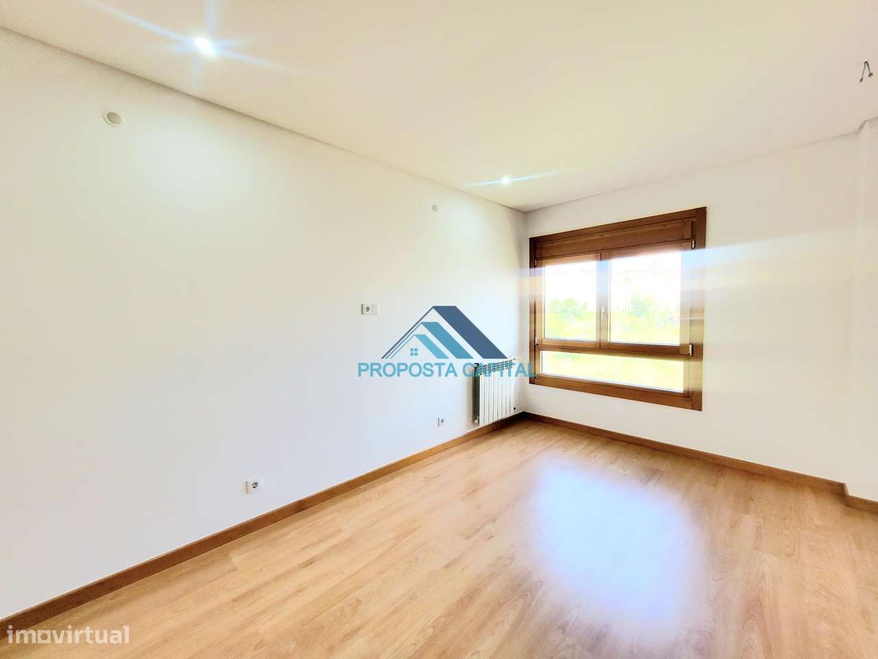 APARTAMENTO T3 C/ 4 LUGARES DE ESTACIONAMENTO | COLINAS DO CRUZEIRO-24