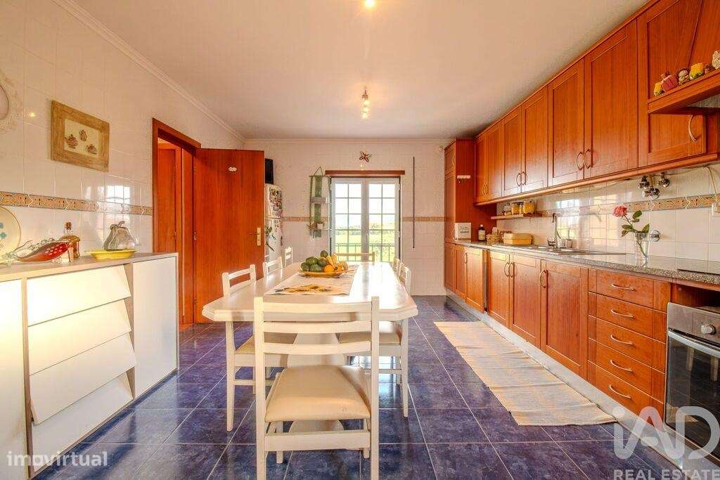 Casa / Villa T3 em Cadaval e Pêro Moniz de 150 m2 - Grande imagem: 4/39