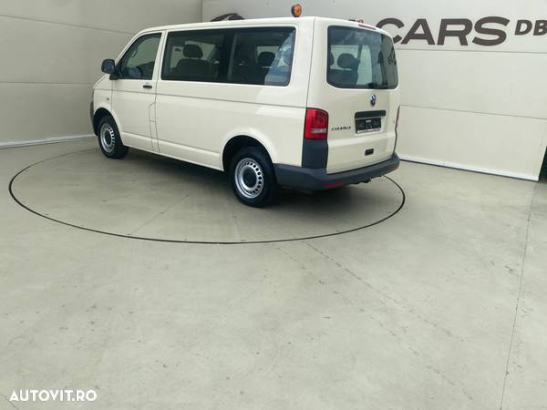 Volkswagen Caravelle - 11