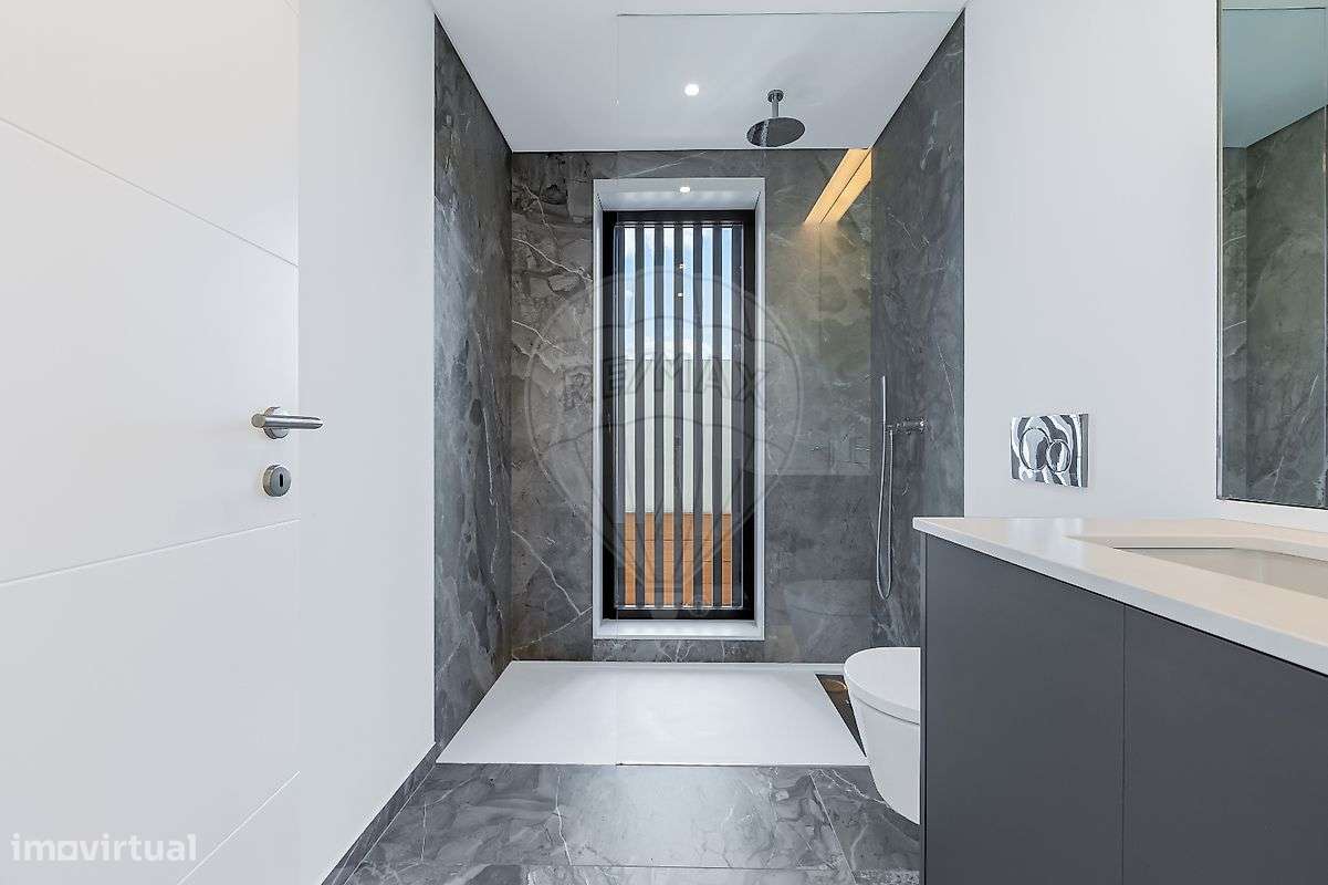 Moradia T5 para venda-27