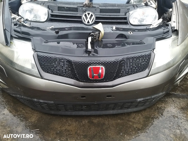 Vand Fata pentru Honda Civic 2.2 L din 2008 - 3