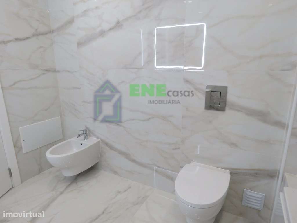 Moradia T4 na Vila da Ericeira-15