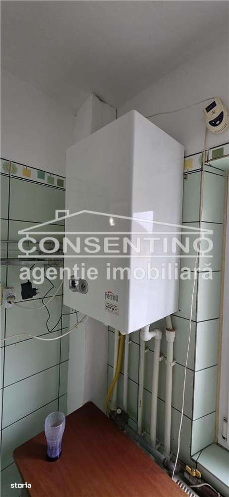 Se vinde garsoniera in cart. Brosteni , etaj1 , mobilata si utilata-6